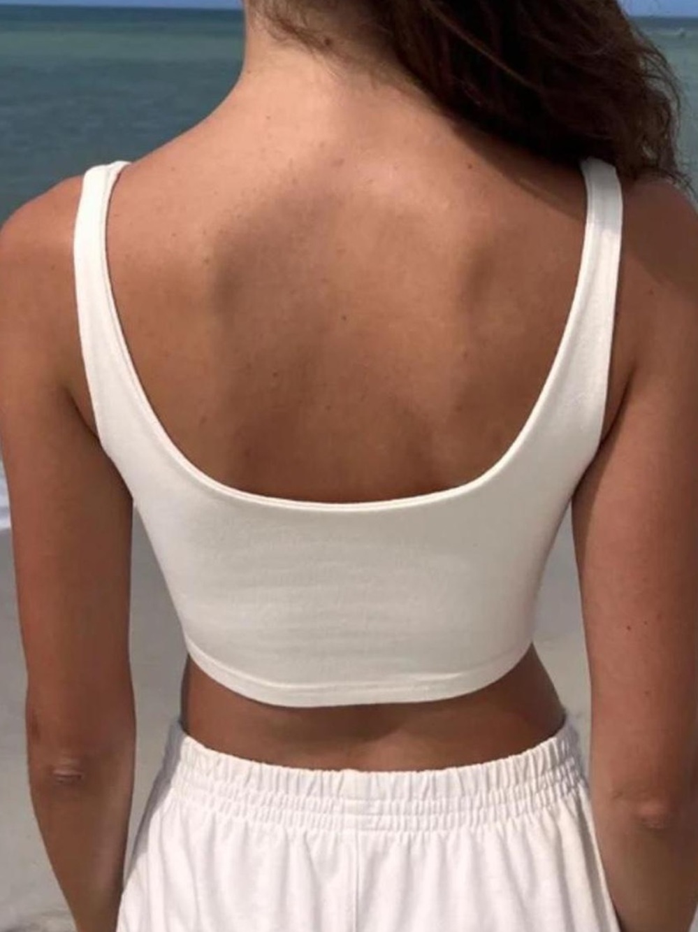 Brandy Melville White Scoop Crop Tank - Picture 5 of 5